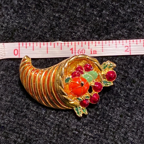 Cornucopia Brooch - Picture 2 of 3